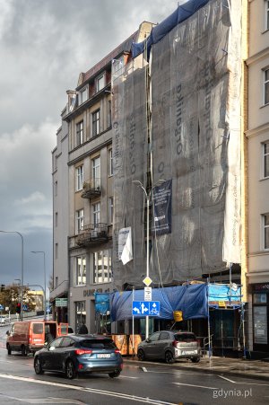 Prace remontowe dotowane przez miasto – budynek przy ul. Portowej 7 (fot. Kamil Złoch)