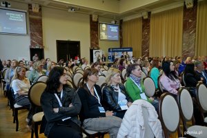 Uczestnicy 3. Konwencji Kobiet Branży Morskiej zgromadzeni w auli Uniwersytetu Morskiego w Gdyni 