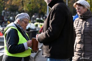 Tradycyjna kwesta na rzecz gdyńskiego hospicjum // fot. Michał Puszczewicz