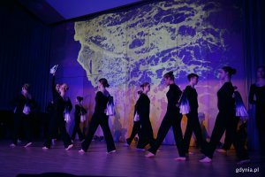 Uczniowie Szkoły Muzycznej I i II stopnia im. Z. Noskowskiego w Gdyni występujący podczas koncertu &bdquo;Muzyczny portret Gdyni&rdquo; 