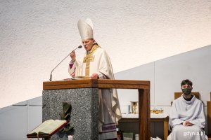 Częścią oficjalnych obchodów 95. urodzin Gdyni była niedzielna msza święta z honorową asystą wojskową // fot. Karol Stańczak