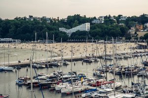 Widok na marinę.