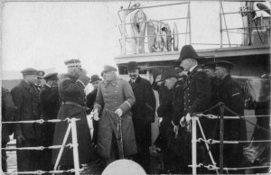 Powitanie marszałka Józefa Piłsudskiego na pokładzie ORP "Wicher", marzec 1930, fot. Muzeum Marynarki Wojennej