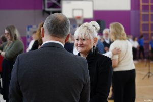 Iwona Tanewska, naczelniczka Wydziału Edukacji UMG podczas rozmowy