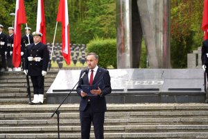 Przemawia Tomasz Augustyniak, wiceprezydent Gdyni
