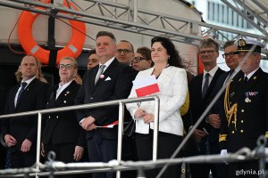 Na zdjęciu (od lewej) m.in.: poseł Rafał Siemaszko, posłanka Henryka Krzywonos-Strycharska, poseł Michał Kowalski, wicewojewoda pomorski Emil Rojek, posłanka Dorota Arciszewska-Mielewczyk, wiceprezydent Gdyni Rafał Geremek (fot. Michał Puszczewicz)