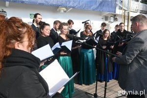 Chór uniwersytecki (fot. Magdalena Starnawska)