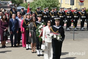 Składanie wieńców pod pomnikiem Konstytucji 3 Maja (fot. Magdalena Starnawska)