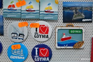 Kolorowe magnesy dostępne w sklepie "I love Gdynia" // fot. Magdalena Czernek