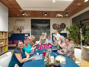 Szydełkowy tort powstał w Przystaniach (fot. archiwum LIS)