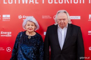 Z lewej Ewa Braun. Ceremonia czerwonego dywanu poprzedzająca sobotnią galę 50. Festiwalu Polskich Filmów Fabularnych w Gdyni (fot. Karol Stańczak)