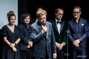 Reżyser filmu &bdquo;Dziki, dziki wsch&oacute;d&rdquo; Jan Holoubek przemawiający podczas gali otwarcia 51. Festiwalu Polskich Film&oacute;w Fabularnych
