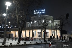 Zabytkowy budenk dworca (fot. Michał Puszczewicz)