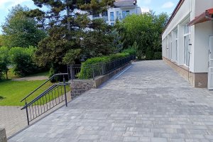 W Przedszkolu nr 23 wyremontowano schody i taras