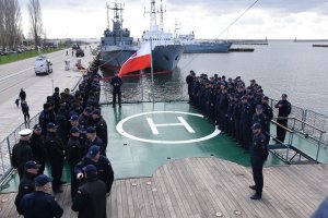 Po 70 dniach rejsu do Gdyni wrócił ORP „Wodnik” // fot. Jan Ziarnicki