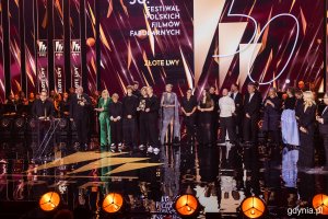"Ministranci" odbierają Złote Lwy. Gala wręczenia nagród 50. Festiwalu Polskich Filmów Fabularnych w Gdyni w Teatrze Muzycznym (fot. Karol Stańczak)Gala wręczenia nagród 50. Festiwalu Polskich Filmów Fabularnych w Gdyni w Teatrze Muzycznym (fot. Karol Stańczak)