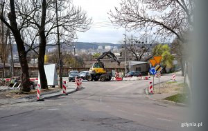 Już rozpoczęły się prace przy rondzie na skrzyżowaniu ulic Puckiej–Unruga–Czernickiego-Złotej, fot. Kamil Złoch