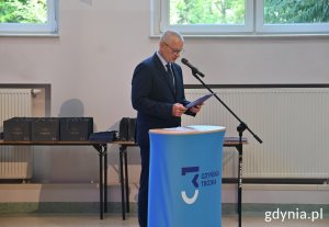 Dyrektor III LO Wiesław Kosakowski