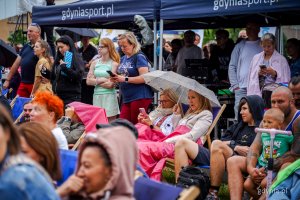 Gala finałowa Międzynarodowego Festiwalu Piosenki Gdynia Open w muszli koncertowej na placu Grunwaldzkim - publiczność (fot. Kamil Złoch)