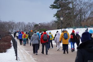 Uczestnicy biegu wyruszają z Molo w Orłowie w stronę Gdańska