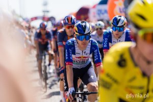 Peleton podczas startu 83. Tour de Pologne 