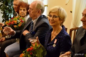 Pamiątkowe Medale za Długoletnie Pożycie Małżeńskie odebrały kolejne pary, które w tym roku świętowały 50-tą rocznicę ślubu / fot. Paweł Kukla