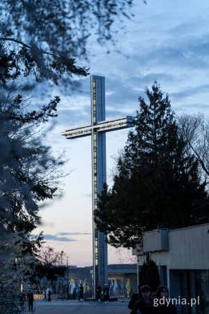 Krzyż na Kamiennej Górze był celem Gdyńskiej Drogi Krzyżowej