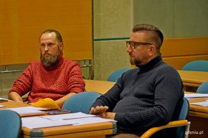 Od prawej: Michał Jasiewicz i Marcin Chwiałkowski, członkowie Rady ds. Mężczyzn, podczas drugiego posiedzenia rady