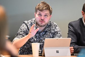 Na zdjęciu radny Gdyni Dominik Aziewicz