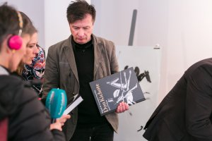 Otwarcie wystawy prac Józefa Wilkonia w Muzeum Miasta Gdyni.