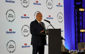 Marek Kiersnowski, dyrektor zarządzający Stena Line Polska przemawia ze sceny