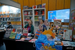 Stoisko Muzeum Emigracji na Targach Książki w Gdyni 