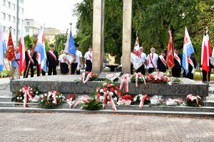 Sobotnie uroczystości pod pomnikiem, fot. Michał Puszczewicz