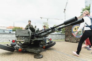 Sprzęt wojskowy na pikniku z okazji 20. rocznicy utworzenia COM - DKM // fot. Kamil Złoch