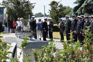 Uroczystość odsłonięcia miniatury torpedowego okrętu podwodnego ORP Orzeł. // fot. Magdalena Śliżewska