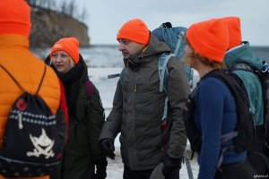 Uczestnicy biegu między molami na starcie w Orłowie 