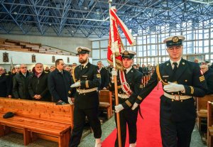  Częścią oficjalnych obchodów 97. urodzin Gdyni była niedzielna msza święta z honorową asystą wojskową. Fot. Mirosław Pieślak
