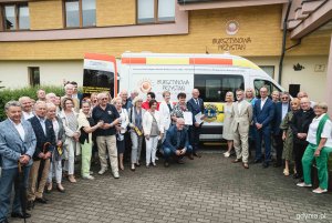 Symboliczna uroczystość przekazania karetki dla hospicjum w Gdyni-Oksywiu, fot. Kamil Złoch