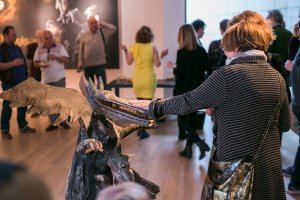 Otwarcie wystawy prac Józefa Wilkonia w Muzeum Miasta Gdyni.