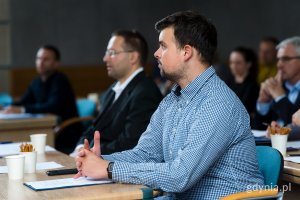Nikodem Czajkowski i Tomasz Ambros, członkowie Rady ds. Mężczyzn w Gdyni, podczas pierwszego posiedzenia rady