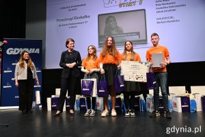 2 miejsce w kategorii „Junior Biznes Start”: Szkoła Podstawowa nr 37 w Gdyni. Film pt. „Przestrogi ekoludka”