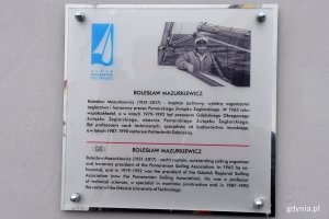 Odsłonięcie tablicy prof. Mazurkiewicza w alei Żeglarstwa Polskiego w Gdyni // fot. Magdalena Czernek