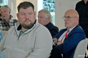 Mateusz Pawłowski z restauracji „Białe Wino i Owoce” – nowy członek Gdyńskiej Rady Dialogu Gospodarczego podczas spotkania w BanGlob Marinie 