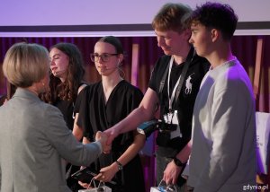 Podziękowania dla uczni&oacute;w XVII LO w Gdyni za przygotowanie wydarzenia