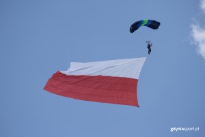 Drugi dzień LOTOS Gdynia Aerobaltic 2019 na gdyńskim lotnisku, fot. gdyniasport.pl