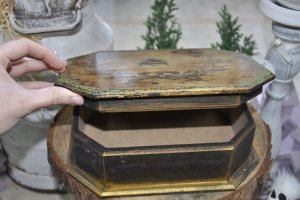 Rękodzieło tworzone przez DecoHobby można wylicytować lub dostać w sklepiku // fot. Magdalena Czernek