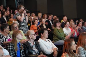 Uczestnicy Miejskiego Dnia Bibliotekarza w Konsulcie Kultury