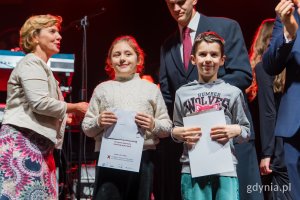 Gala finałowa X edycji Przeglądu Teatrów Amatorskich „Kurtyna” w gdyńskim Małym Kacku (fot. Paweł Budziński)