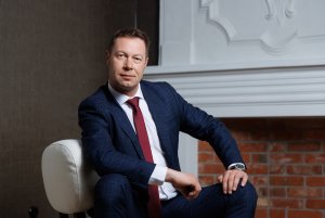 Nowy rektor &ndash; dr hab. Artur Kozłowski, prof. UWSB Merito