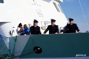 &bdquo;Horyzont II&rdquo; wypłynął w morze. Gdynia pożegnała polarnik&oacute;w i student&oacute;w Uniwersytetu Morskiego (fot. Łukasz Kamasz)